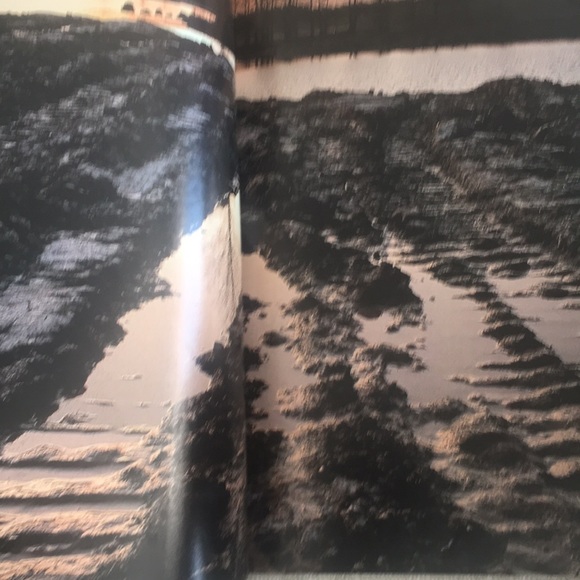 National Geographic Vol. 182 No. 4 October 1992 - Picture 5 of 14